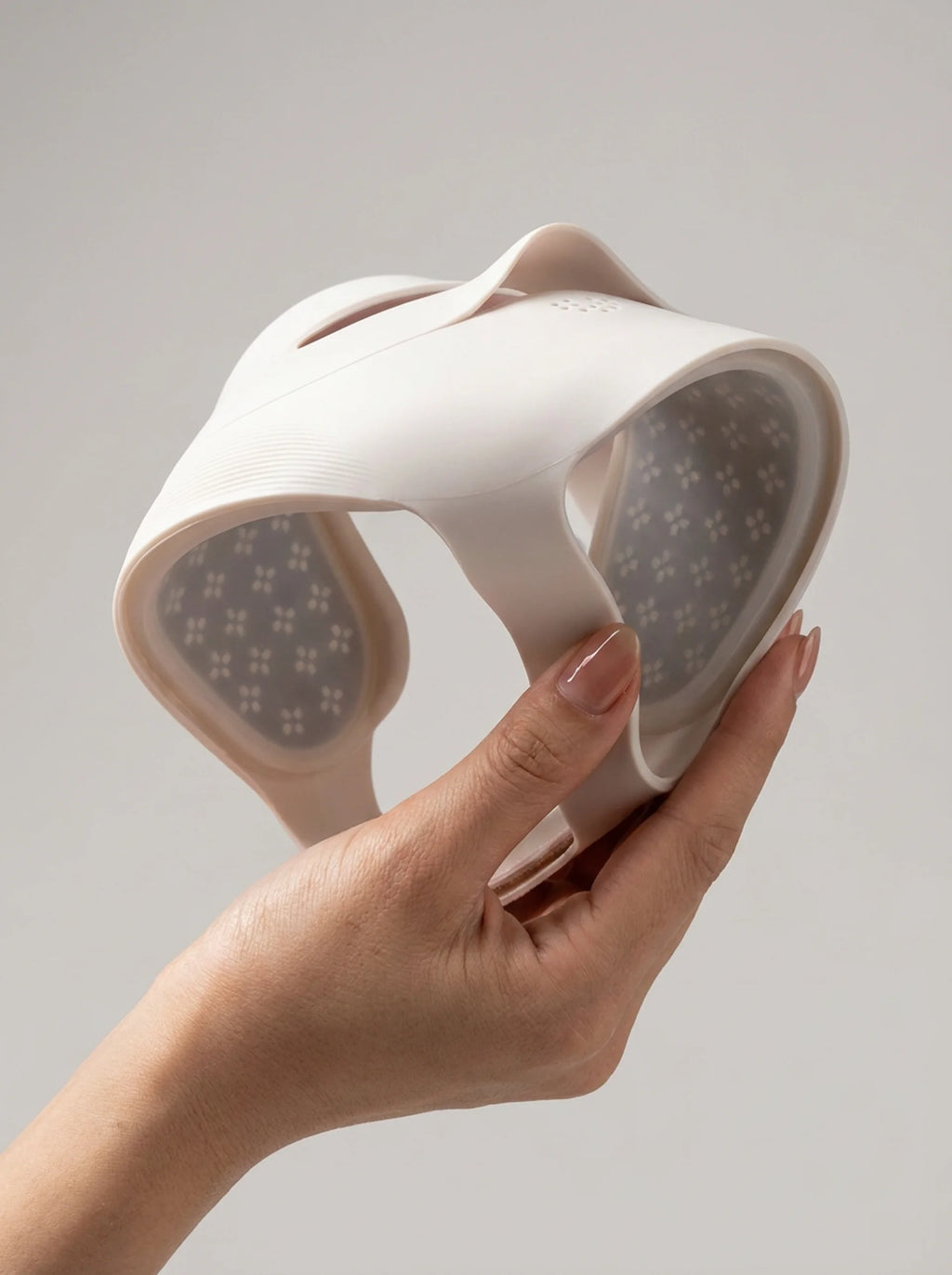 LYNOR™ Salon-Technologie. Für dein Zuhause, 328 LEDs, 850nm, 4 Lichtmodi, flexible Passform – in nur 10 Minuten täglich. Anti-Aging